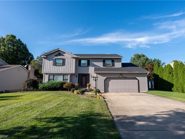 3388 Swallow Hollow Drive , Poland, OH 44514