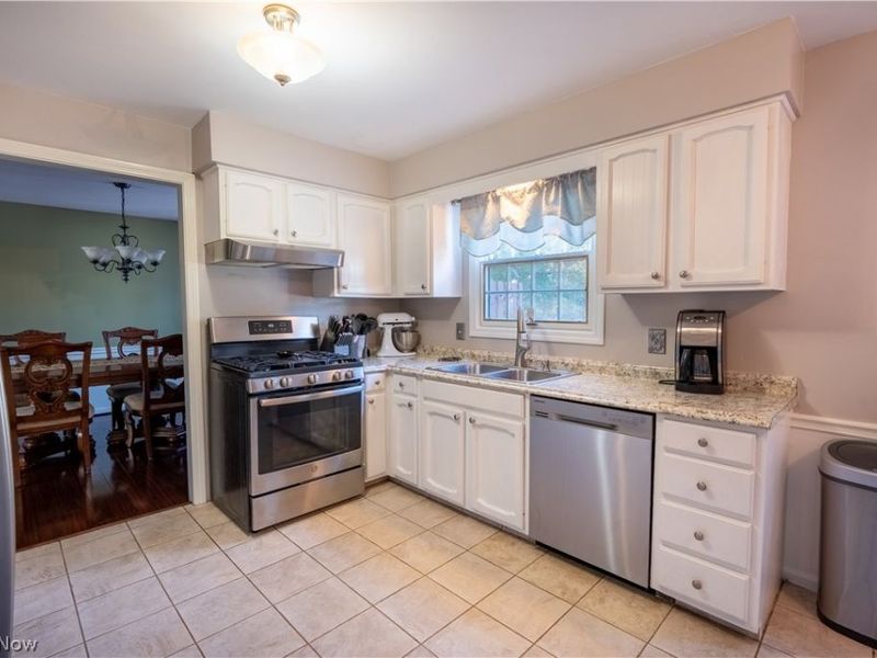 3388 Swallow Hollow Drive, Poland, OH 44514 Photo 6