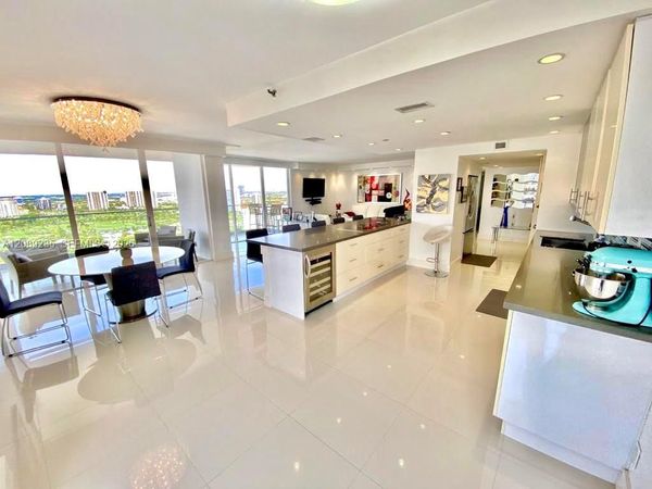 19707 Turnberry Way , Unit 27D, Aventura, FL 33180
