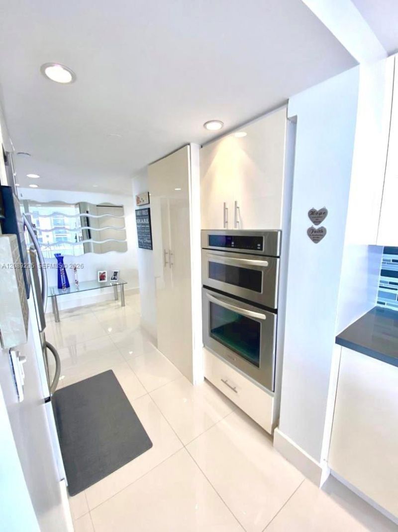 19707 Turnberry Way, Unit 27D, Aventura, FL 33180 Photo