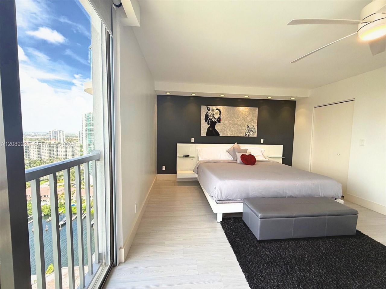 19707 Turnberry Way, Unit 27D, Aventura, FL 33180 Photo