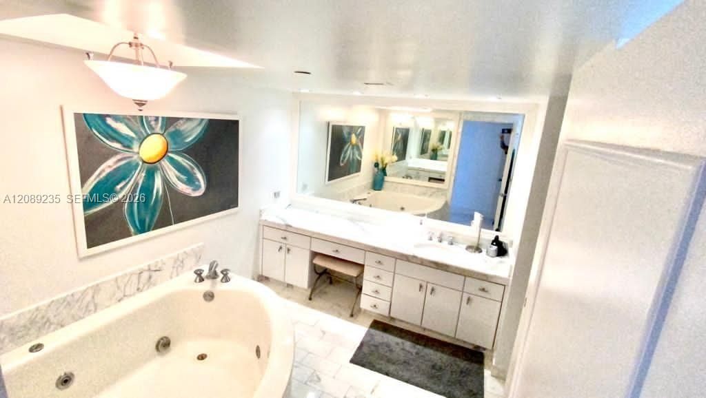 19707 Turnberry Way, Unit 27D, Aventura, FL 33180 Photo
