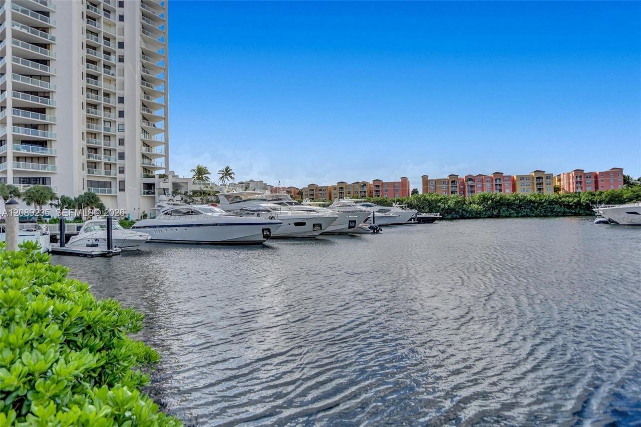 19707 Turnberry Way, Unit 27D, Aventura, FL 33180 Photo