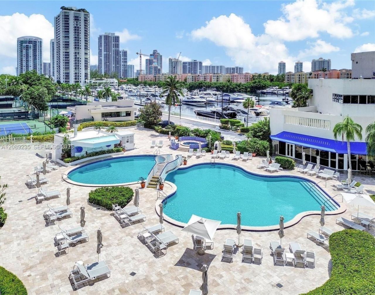 19707 Turnberry Way, Unit 27D, Aventura, FL 33180 Photo