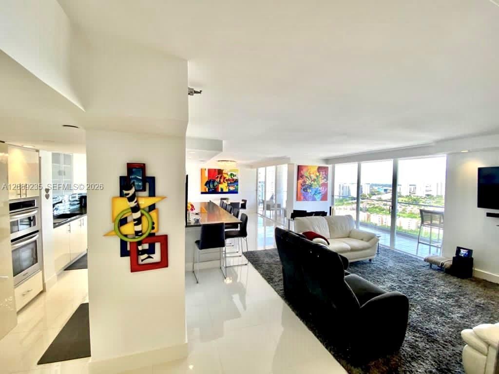 19707 Turnberry Way, Unit 27D, Aventura, FL 33180 Photo