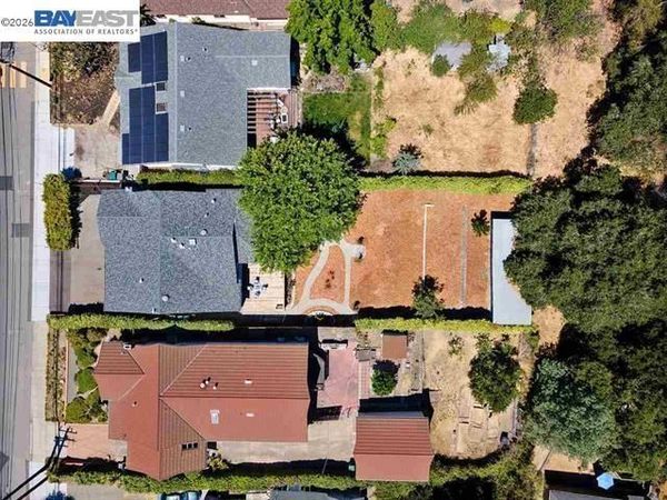 1620 East Ave, Hayward, CA 94541