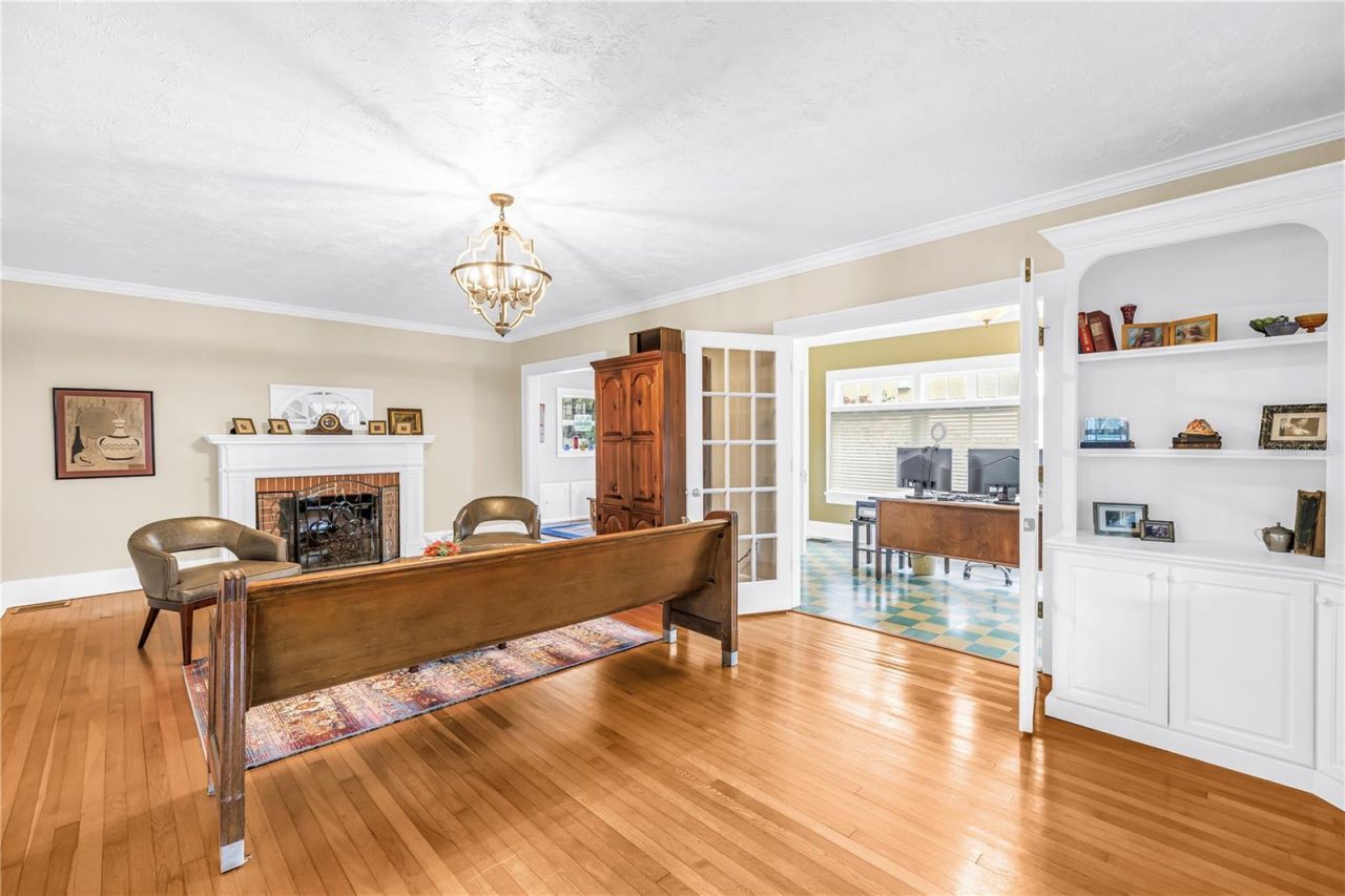445 18th Avenue Ne, Saint Petersburg, FL 33704 Photo