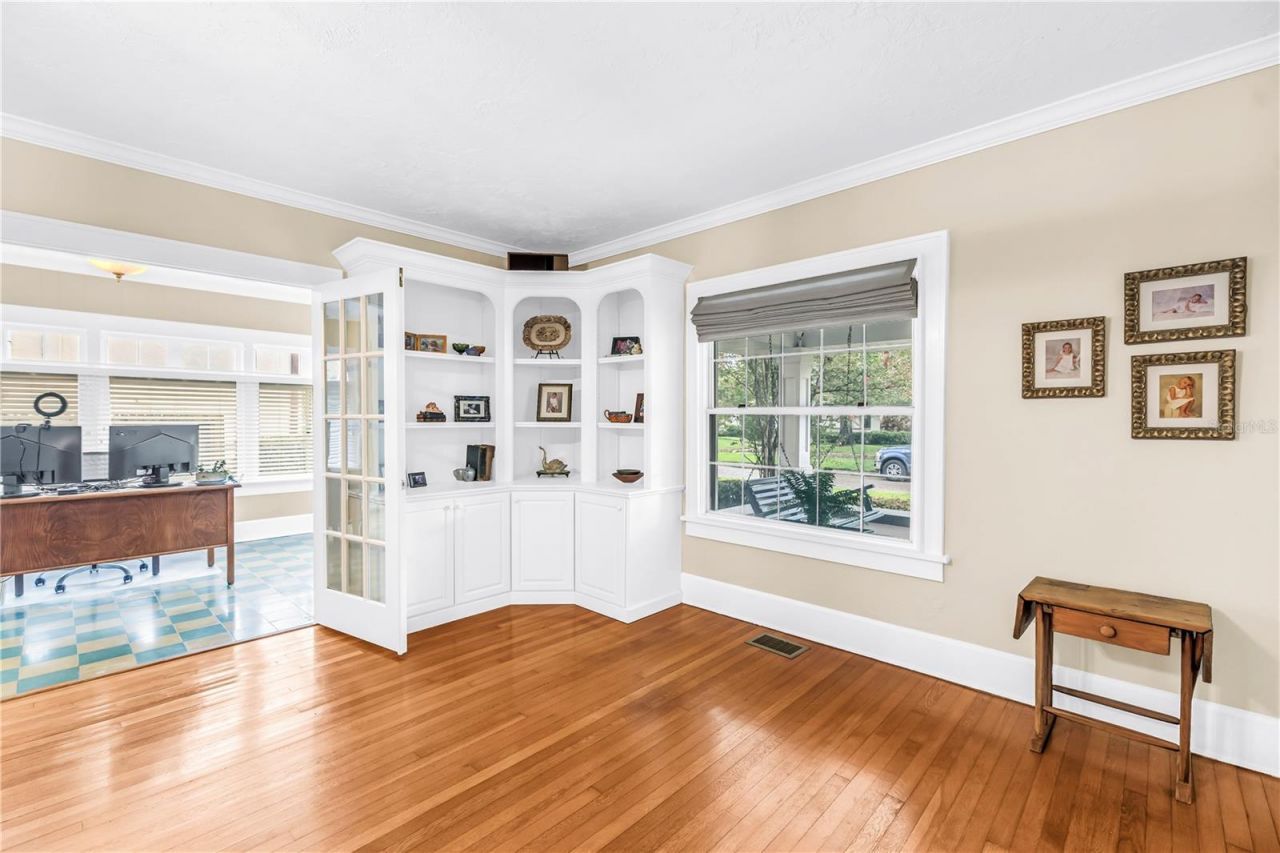 445 18th Avenue Ne, Saint Petersburg, FL 33704 Photo