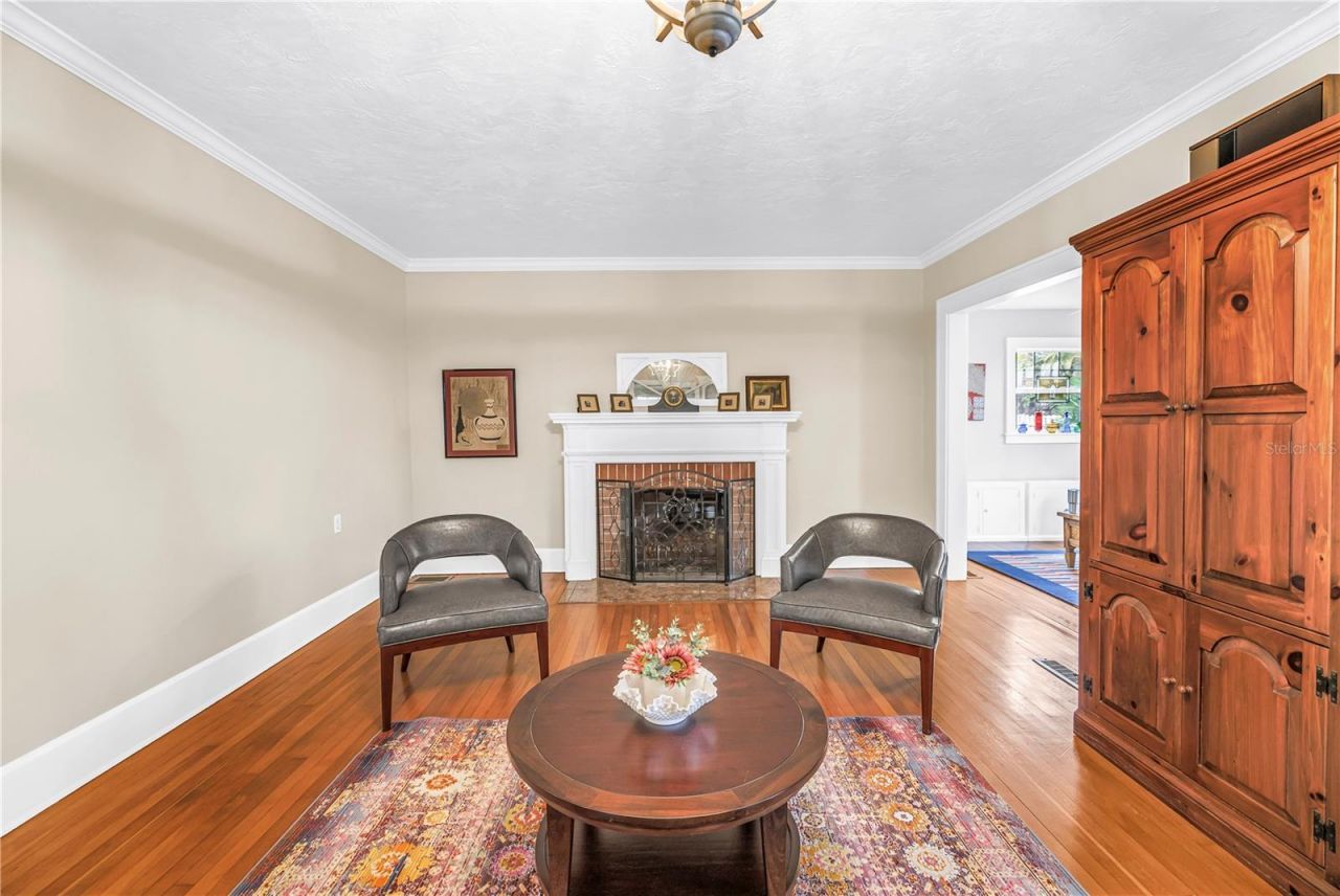 445 18th Avenue Ne, Saint Petersburg, FL 33704 Photo