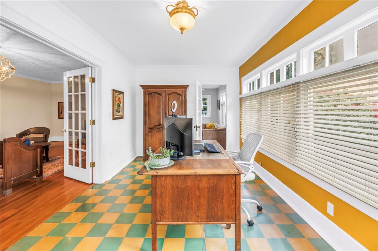 445 18th Avenue Ne, Saint Petersburg, FL 33704 Photo