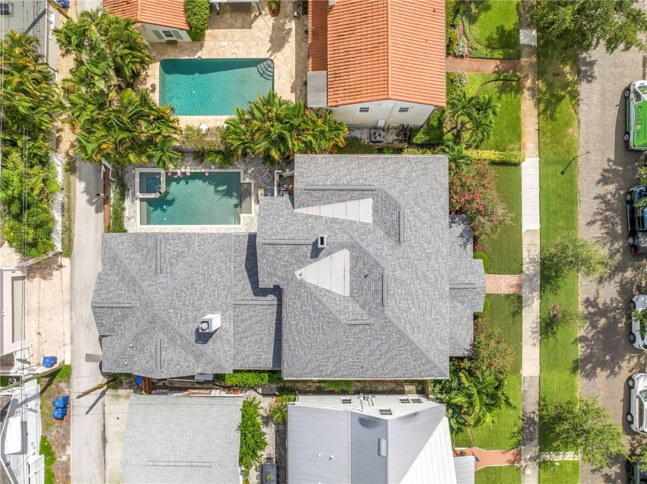 445 18th Avenue Ne, Saint Petersburg, FL 33704 Photo
