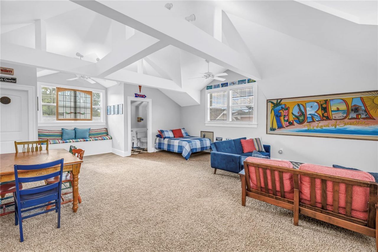 445 18th Avenue Ne, Saint Petersburg, FL 33704 Photo