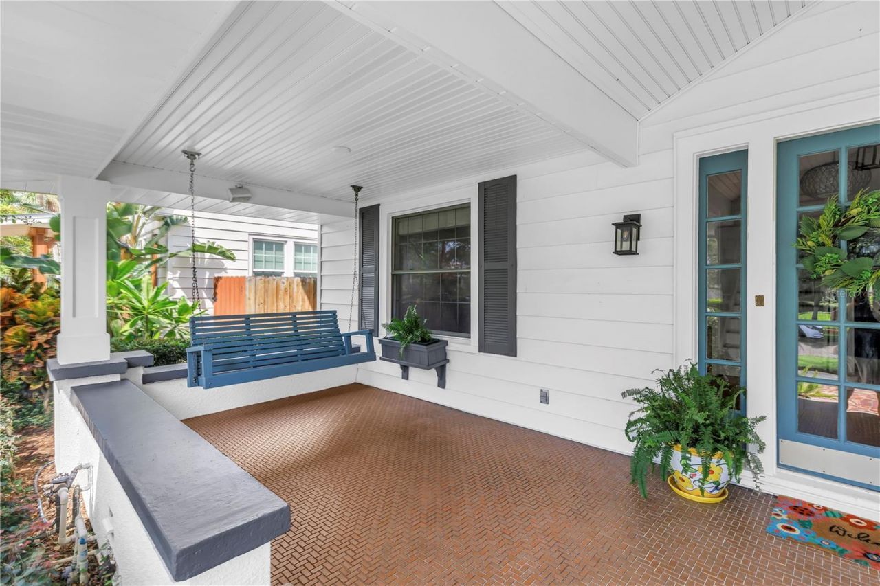 445 18th Avenue Ne, Saint Petersburg, FL 33704 Photo