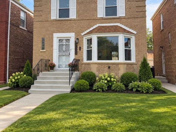 10048 S Rhodes Avenue , Chicago, IL 60628