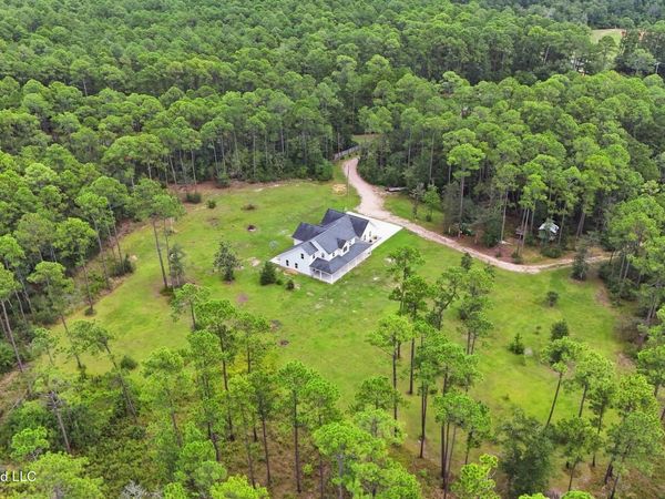 5110 Kiln Delisle Road, Kiln, MS 39556