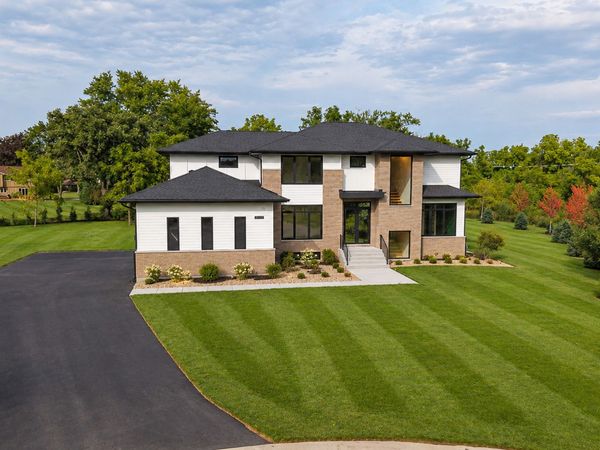 23589 N Owl Court , Lake Barrington, IL 60010