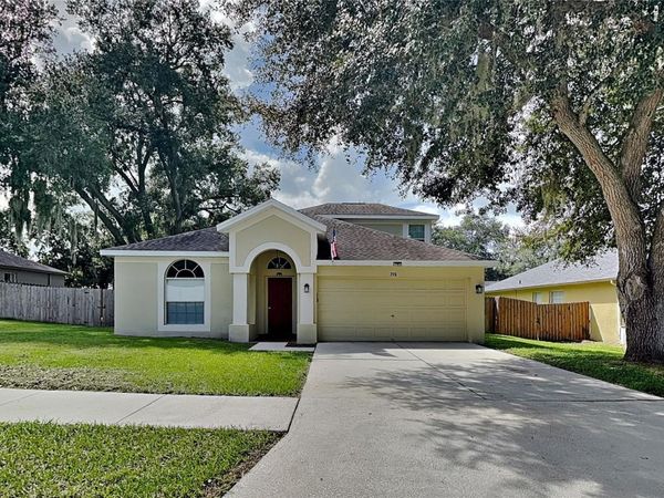 VALRICO, FL 33594