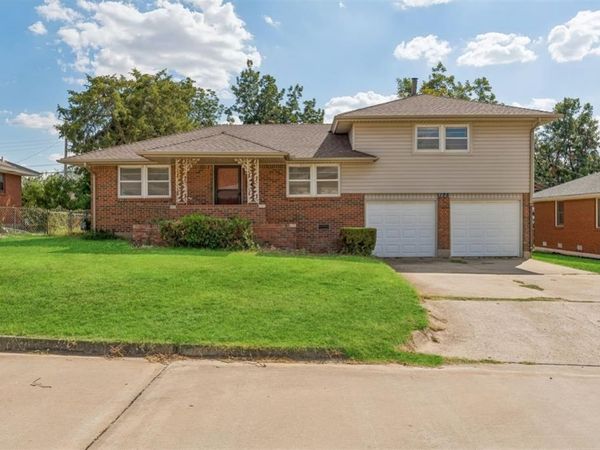 128 Leonard Lane, Midwest City, OK 73110