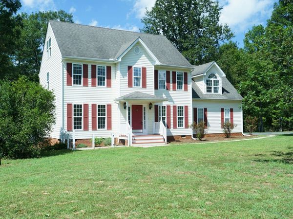 25 GLENMORE LN, Keswick, VA 22947