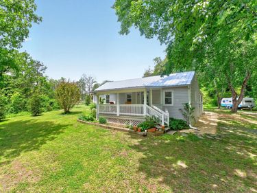 3867 ROLLING RD , Scottsville, VA 24590
