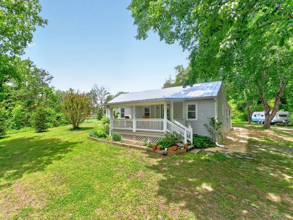 3867 ROLLING RD , Scottsville, VA 24590