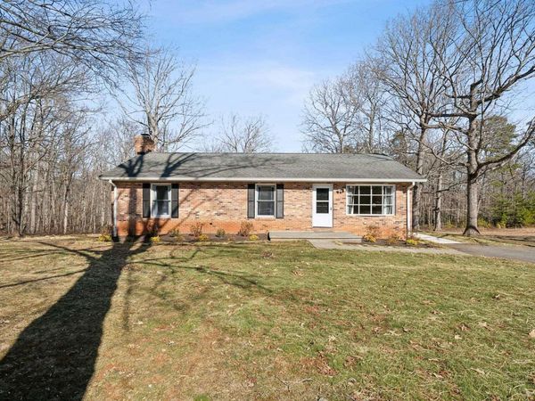6639 BLENHEIM RD , Scottsville, VA 24590