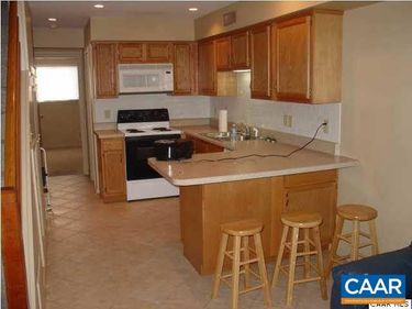 2100 JEFFERSON PARK AVE , Unit 5, Charlottesville, VA 22903