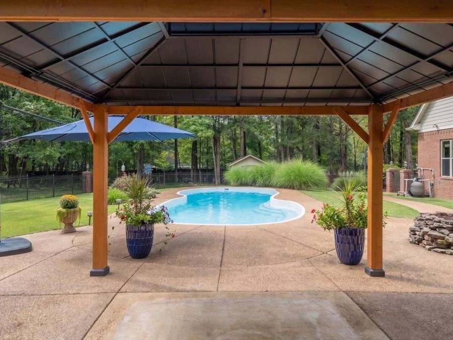 Property Image 38