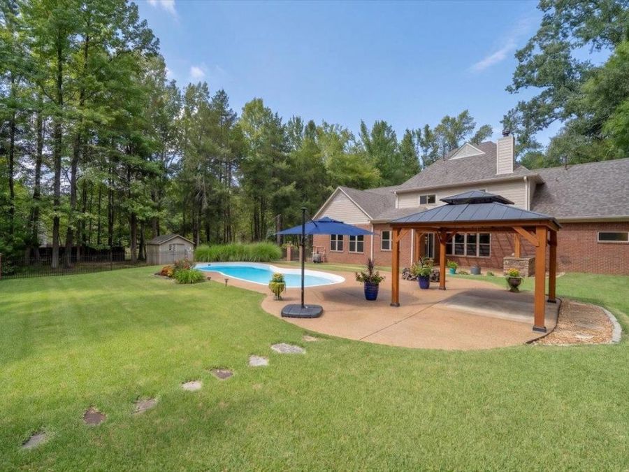 Property Image 39