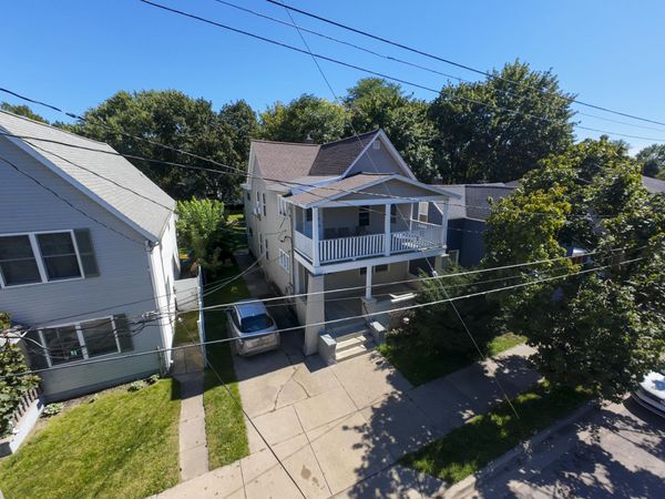 818 Alpine Avenue NW, Grand Rapids, MI 49504