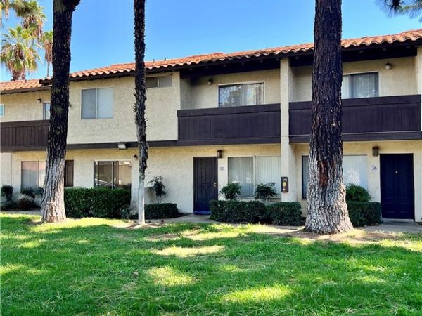 1097 Santo Antonio, Unit 27, Colton, CA 92324
