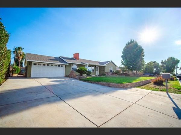 2128 E Larkwood, West Covina, CA 91791