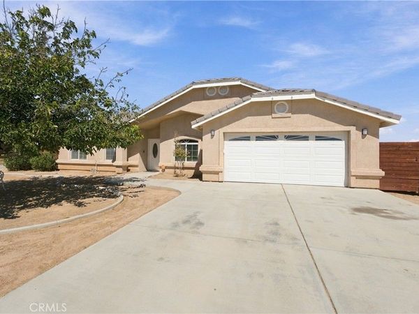 7711 Dogwood Avenue, California City, CA 93505