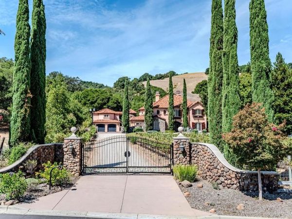 5371 Stonehurst Drive, Martinez, CA 94553