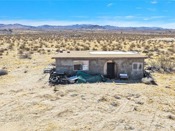 4225 Cathy's Lane, Landers, CA 92285