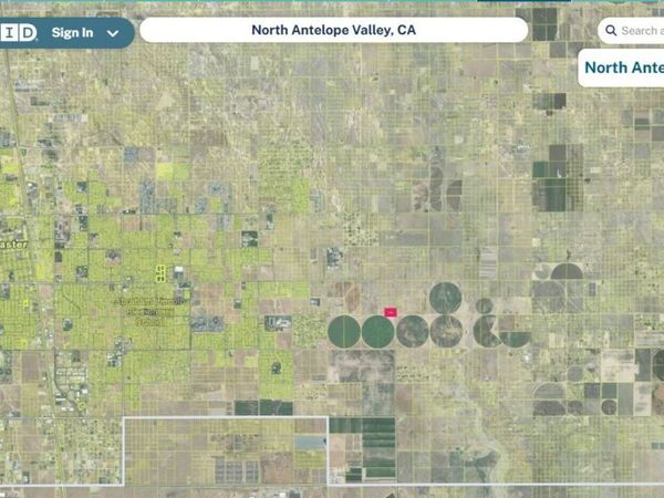 50 East , Lancaster, CA 93535