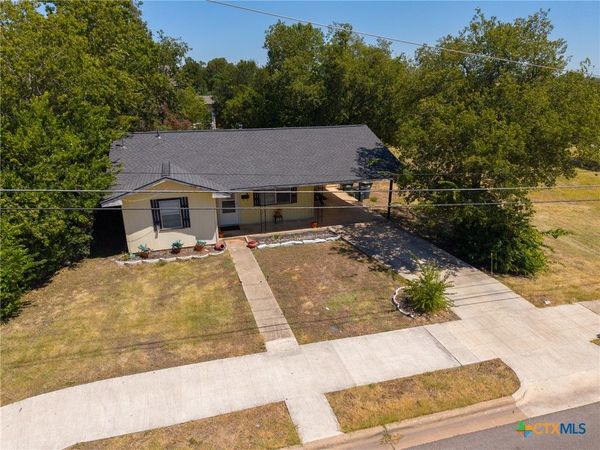 407 W 3rd Street, Georgetown, TX 78626