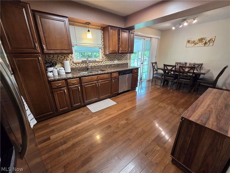 19157 Howe Road, Strongsville, OH 44136 Photo 10