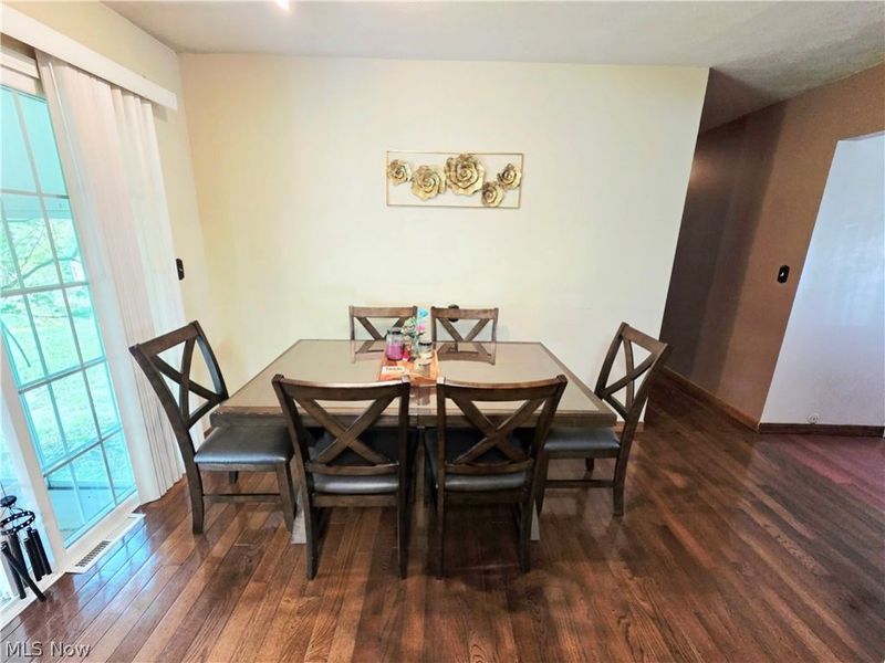 19157 Howe Road, Strongsville, OH 44136 Photo 12