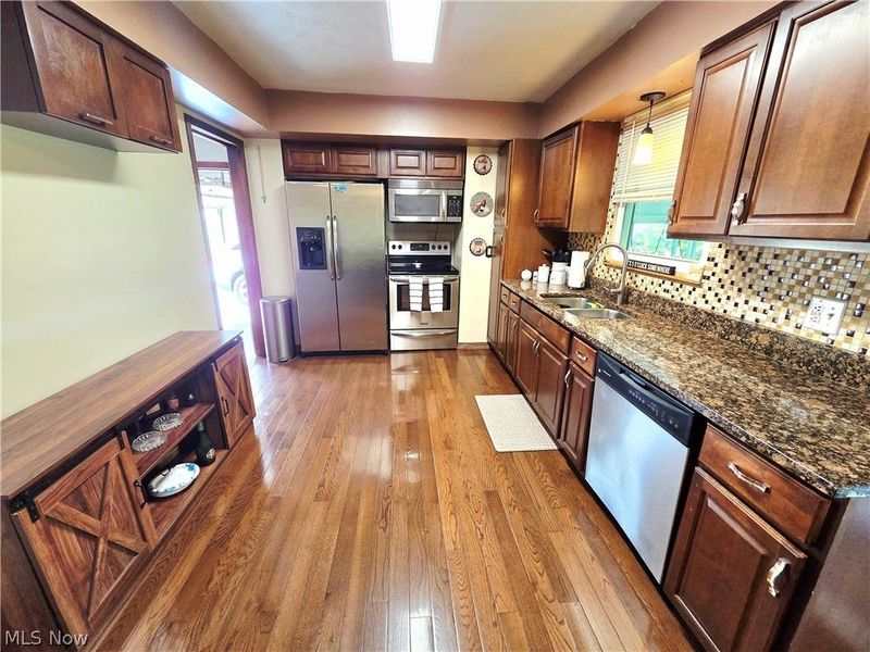 19157 Howe Road, Strongsville, OH 44136 Photo 8