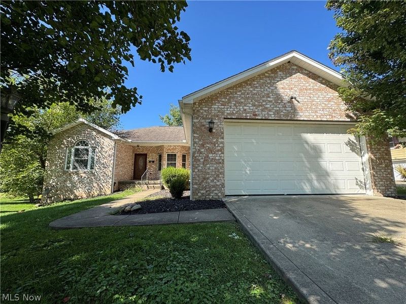 109 Locust Lane, Saint Clairsville, OH 43950 Photo 4