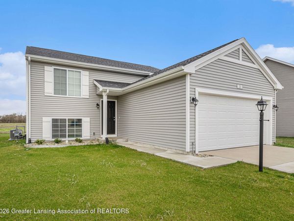 4600 Cambria Court, Potterville, MI 48876