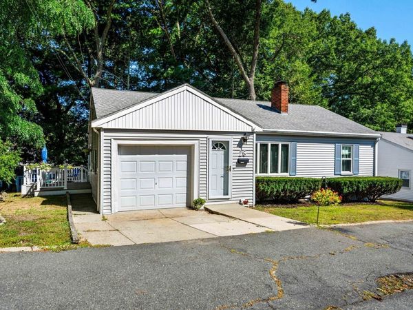 28 Dambrosio Rd, Lynn, MA 01904