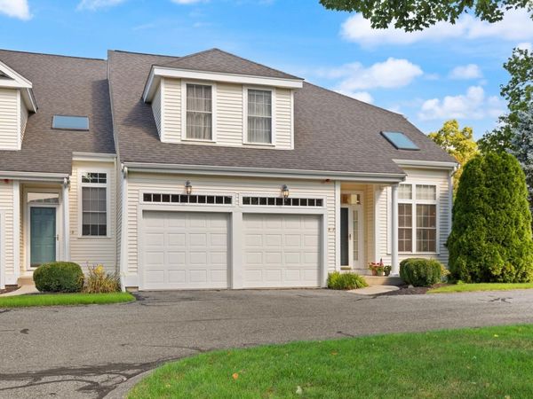 9 Kingson Ln, Unit 6, Medway, MA 02053