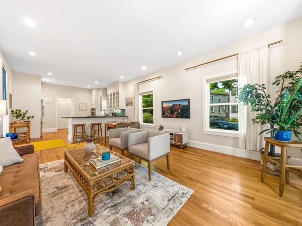 36 Oak St, Unit 1, Somerville, MA 02143