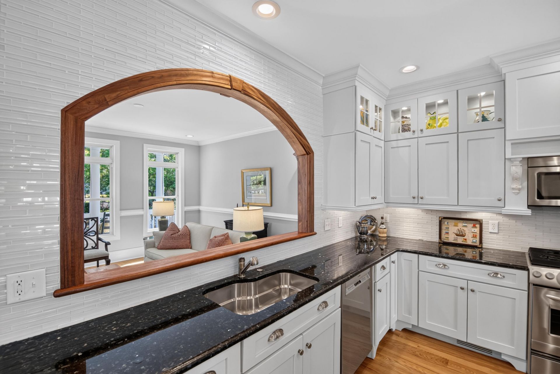 109 Shipwright Street Photo 12