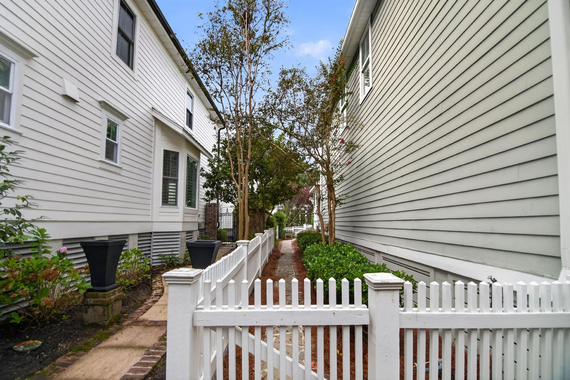109 Shipwright Street Photo 49