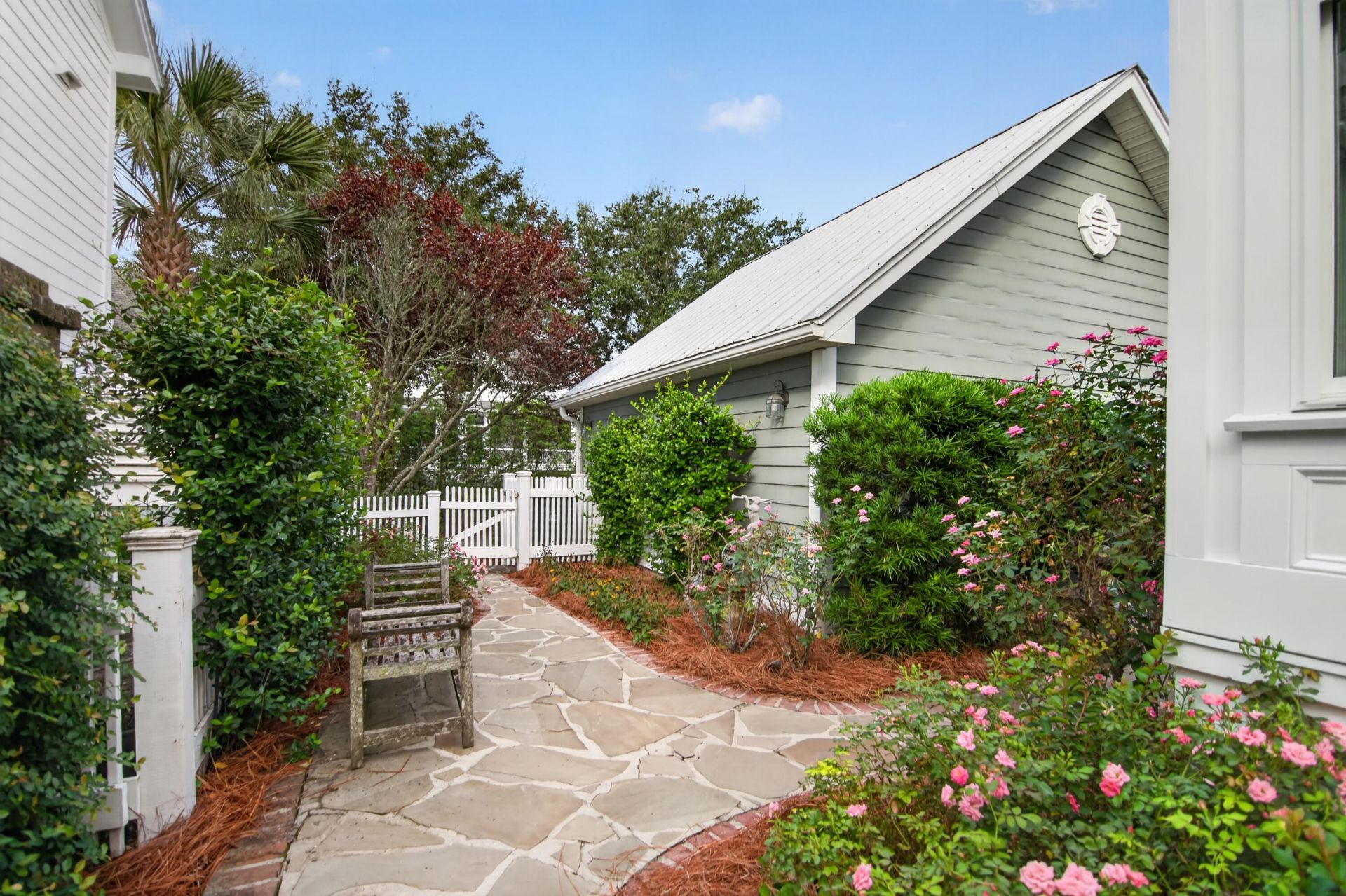 109 Shipwright Street Photo 51