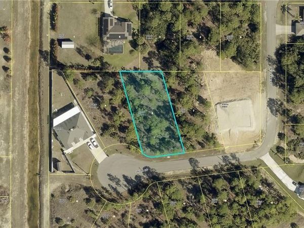 3012 Laura CT , LEHIGH ACRES, FL 33971