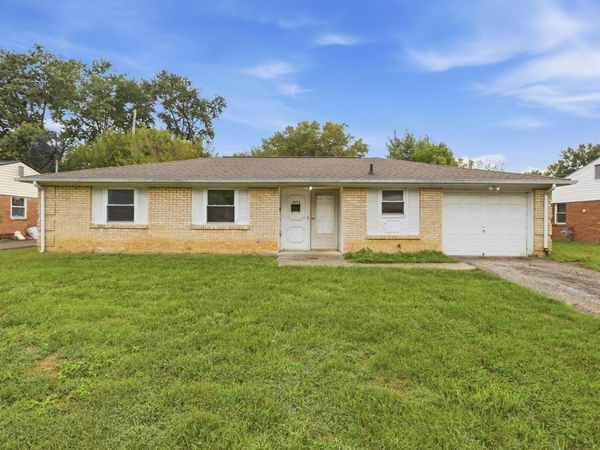 3692 Paris Boulevard , Westerville, OH 43081